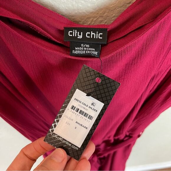 City Chic Dress Cold Shoulder Open Shoulder Dress NWT! in Rhubarb size 16 - Picture 11 of 13